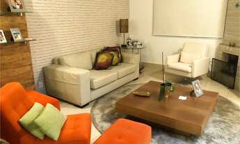 Imagem 2: Casa de condomínio sobrado para venda tem 198 metros quadrados com 4 quartos