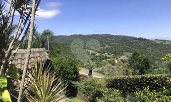 Imagem 7: Casa no refúgio da Serra dentro do Alpes da Cantareira com vista dos sonhos