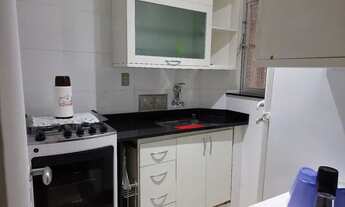 Imagem 6: Centro Apartamento frente reformado recentemente decorado completamente mobiliado