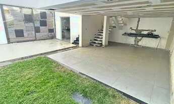 Imagem 4: Casa para venda tem 130 metros quadrados com 3 quartos em Santa Amélia - Belo Horizonte