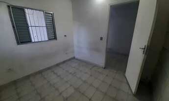 Imagem 4: Casa para aluguel com 28 metros quadrados com 1 quarto em Jardim do Colégio - São Paulo