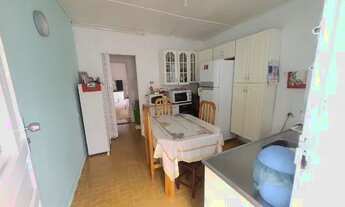 Imagem 2: Casa para venda possui 47 metros quadrados com 1 quarto em Jardim Guanhembu - São Paulo