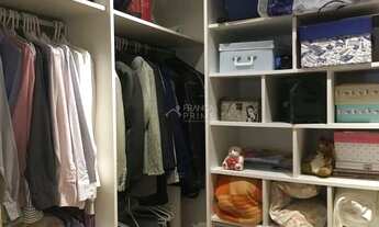 Imagem 7: Maravilhoso sobrado, 4 dormitórios com 1 suíte com banheira dupla, 3 banheiros 4 vagas d