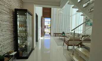 Imagem 2: Casa de condomínio sobrado para venda tem 305 metros quadrados com 4 quartos