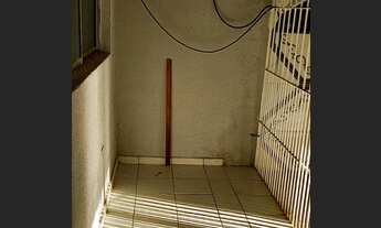 Imagem 4: Casa solta frente para rua venda pau amarelo