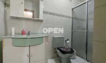 Imagem 2: Casa para venda possui 120 metros quadrados com 5 quartos em Hércules - Canoas - RS