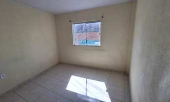 Imagem 2: Kitnet com Água e Luz, Ambiente Familiar, Seguro e Fácil Acesso a Ônibus