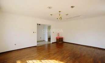 Imagem 2: Casa de 03 dormitórios no bairro Santo Antônio em Porto Alegre, com DUAS VAGAS!