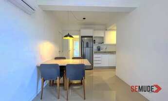 Imagem 4: Apartamento 2 dormitórios 1 suíte 2 vagas 1 hobby box no bairro Carvoeira em Florianópolis