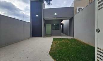 Imagem: CASA TERREA COM 3 SUITES