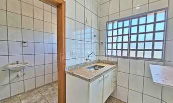 Imagem 6: Imóvel comercial de 60m² de área construída para locação, próximo a Rua João Bim - Bairro