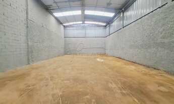 Imagem 4: Galpão comercial de 360m² com 03 lavabos à venda - Parque das Oliveiras