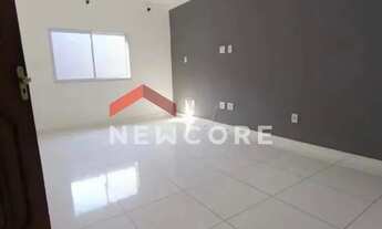 Imagem: Casa em Avenida Antônio Requena Nevado