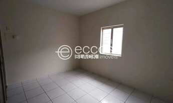 Imagem 5: Casa comercial para aluguel, 3 quartos, CENTRO - ARAGUARI/MG