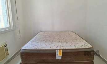 Imagem 5: Apartamento térreo de um dormitório transformado em dois dormitórios