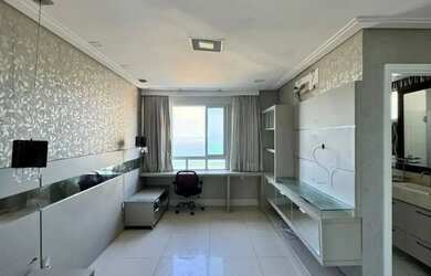 Imagem 15: EXCLUSIVO APARTAMENTO NA PONTA DO FAROL, VISTA MAR E SUPER VENTILADO, REFORMADO E PROJETAD