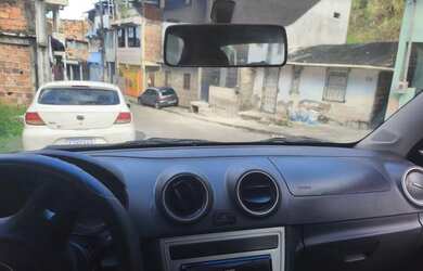 Imagem 12: Carro pra alugar ou vender muito bom