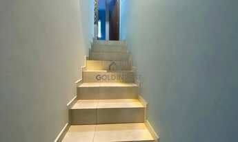 Imagem 4: Exclusiva Casa Geminada no Aimoré: Deck de Madeira Rústica com Vista para a Floresta e Rio