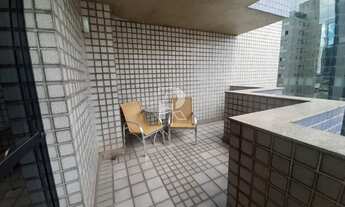 Imagem 4: Apartamento duplex de um quarto com varanda