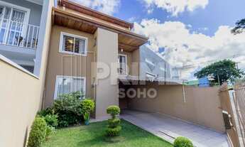 Imagem 2: Sobrado tríplex 104m², 3 quartos sendo 2 suites, 2 vagas no bairro Abranches rua tranquil