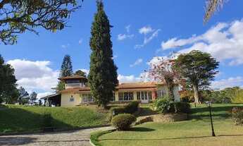 Imagem 6: Casa para venda possui 10000000 metros quadrados com 6 quartos