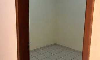 Imagem 4: ALUGA-SE CASA NA VICENTE FIALHO