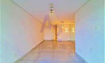 Imagem 5: Apartamento em ótimo estado, com 2 dormitórios, sendo 1 suíte. Com varanda e 1 vaga em rua