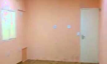 Imagem 4: Alugo Casa 02 quartos suíte no Centro segurança em frente ao Life Centro não cobro caução