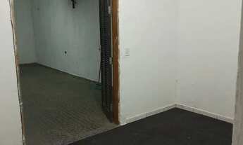 Imagem 3: Aluga-se 2 cômodos grandes + área de serviço+ varanda