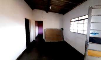 Imagem 2: Casa à Venda no Jd. das Laranjeiras