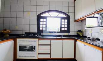 Imagem 6: Ampla casa de alto padrão mobiliada com área de festas e piscina no bairro Vila Nova!