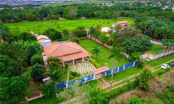 Imagem 2: Cond. Santa Paula, Viva no Jardim Botânico com espaço e privacidade