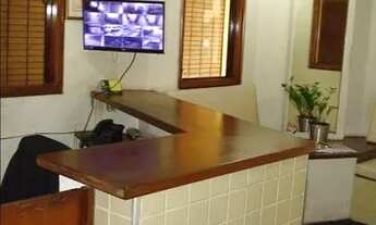 Imagem 2: Kitnet centro com divisória, sacada