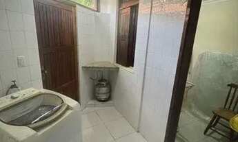 Imagem 5: Casa de condomínio para aluguel possui 180 metros quadrados com 5 quartos