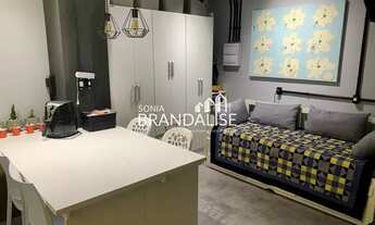 Imagem 6: Studio semi mobiliado, de frente para a rua e ótima localização em Coqueiros!