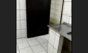 Imagem 2: LOCAÇÃO: PEQUENA CASA NA VILA PROGRESSO