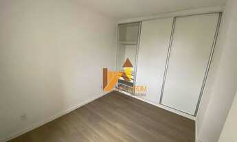 Imagem 7: Apartamento com 02 dormitórios e 01 vaga com armários no Centro de Santo André