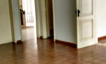 Imagem 6: Casa de vila térrea para aluguel tem 211 metros quadrados com 5 quartos