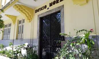 Imagem 4: Apartamento para venda tem 60 metros quadrados com 2 quartos em Centro - Rio de Janeiro