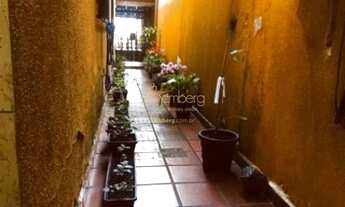 Imagem 6: Sobrado com 3 quartos e 2 vagas com boa distribuição de ambientes, quintal