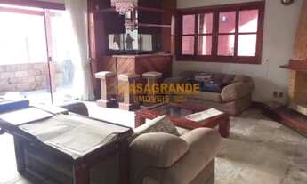 Imagem 2: Casa no Jd Esplanada II, 5 quartos, 2 suítes com piscina