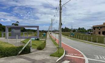 Imagem 2: Terreno de 450m2 à venda em Florianópolis, próximo a PRF