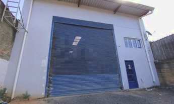 Imagem 2: Deposito com 330m2 com área de escritório