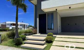 Imagem 2: Casa com 3 dormitórios (1 suíte), em condomínio fechado, em Garopaba