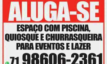 Imagem: Espaço com piscina