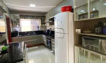 Imagem 2: Casa no condomínio Green Club 3 com 3 suítes