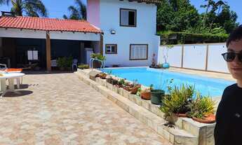 Imagem 2: Carnaval em Guaratuba 20 Pessoas 8 quartos 5 Bwc e Piscina 4x8m