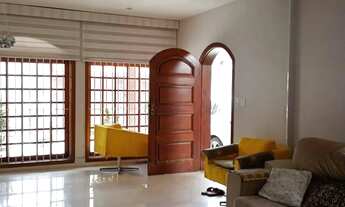 Imagem 2: Casa à venda em Nilópolis, Centro, com 3 quartos, 200m²