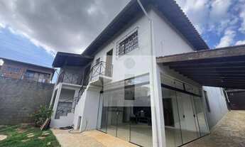 Imagem: Casa com 3 dormitórios para alugar, 220