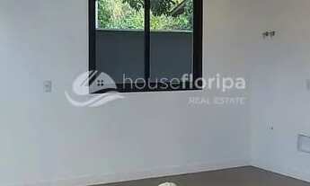 Imagem 7: Linda casa de alto padrão com 4 quartos sendo 3 suítes, Home Office vista mar e da ilha do